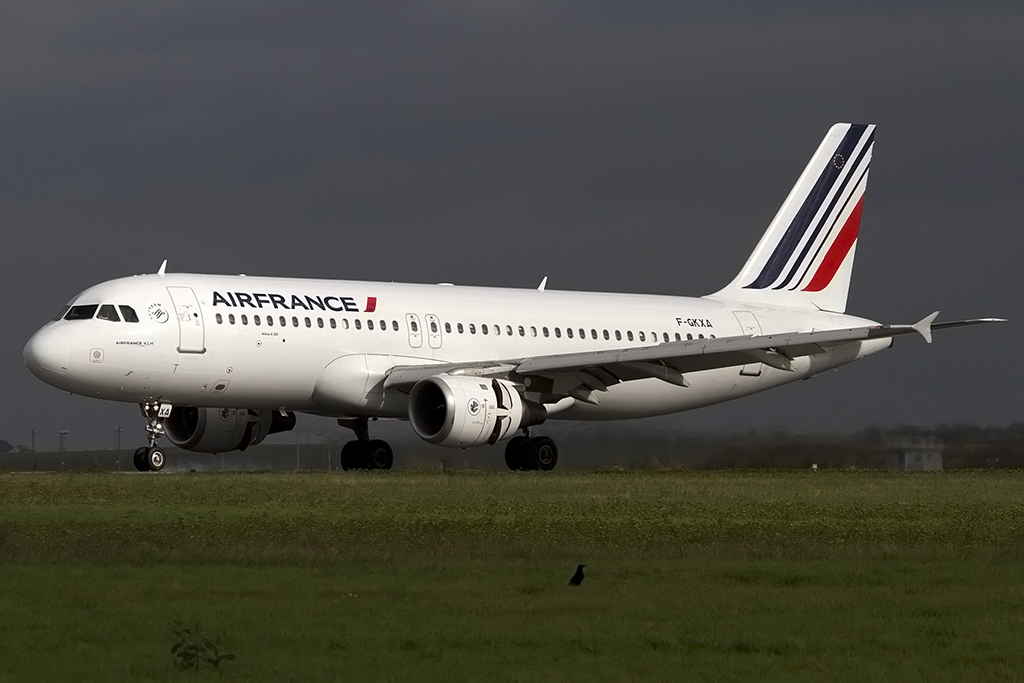 Air France, F-GKXA, Airbus, A320-211, 23.10.2013, CDG, Paris, France 




