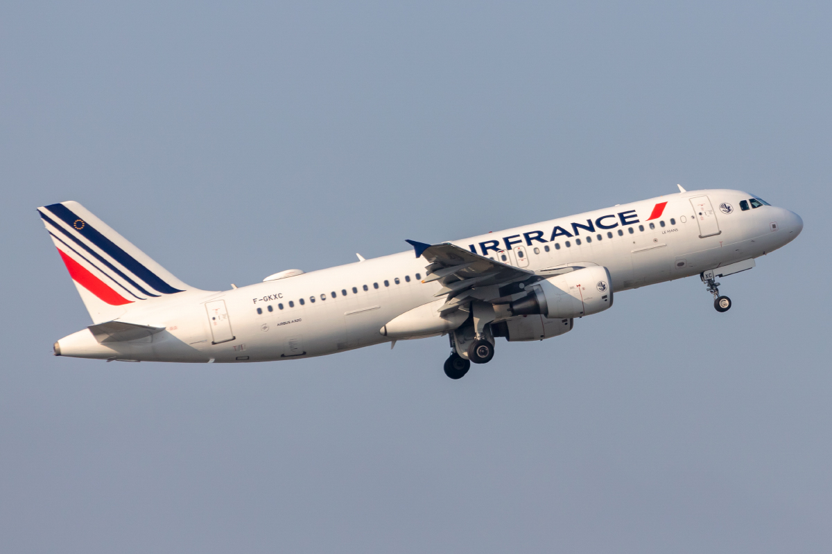 Air France, F-GKXC, Airbus, A320-214, 10.10.2021, CDG, Paris, France