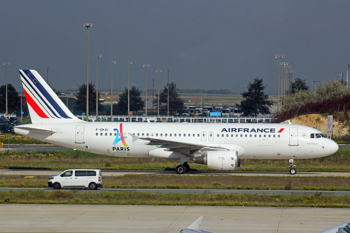 Air France, F-GKXI, Airbus A320-214, msn: 1949, 13.Oktober 2017, CDG Paris Charles de Gaulle, France. Mit Sticker: Paris candidate Jeux Olympiques de 2024.