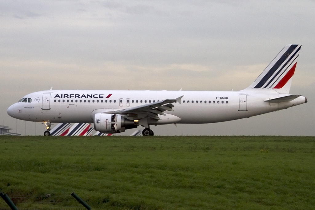 Air France, F-GKXU, Airbus, A320-214, 21.10.2013, CDG, Paris, France 




