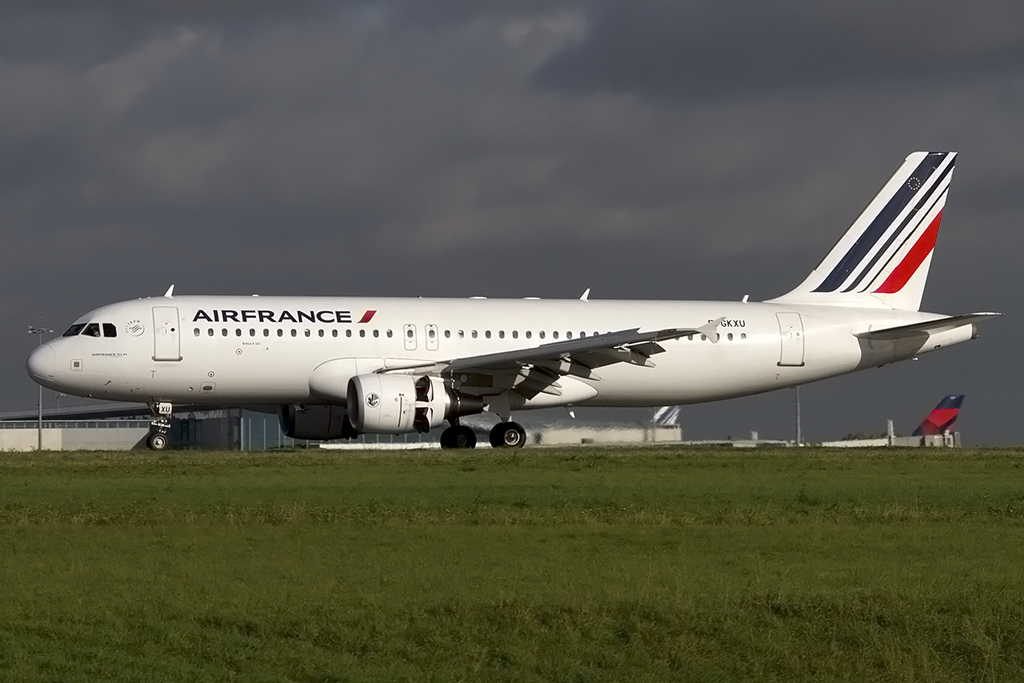 Air France, F-GKXU, Airbus, A320-214, 23.10.2013, CDG, Paris, France


