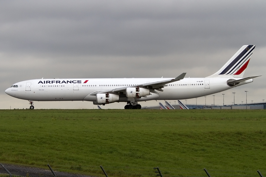 Air France, F-GLZP, Airbus, A340-313X, 20.10.2013, CDG, Paris, France




