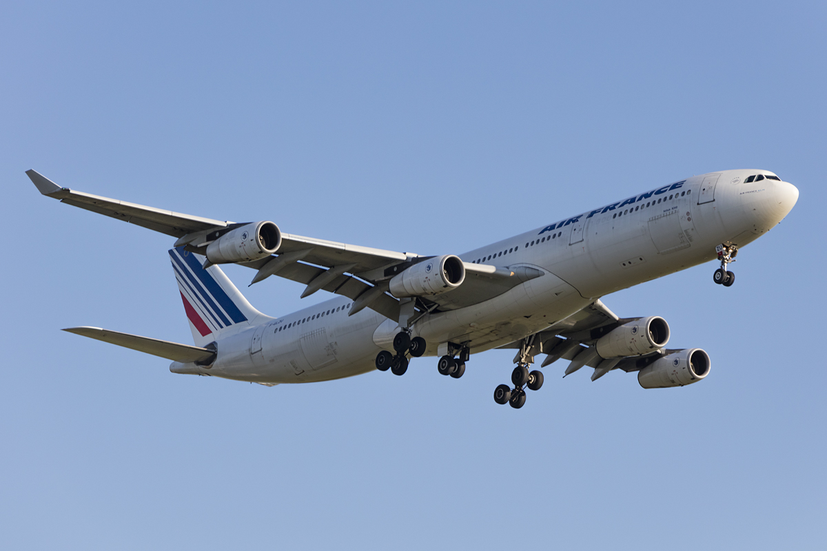 Air France, F-GLZU, Airbus, A340-313X, 08.05.2016, CDG, Paris, France 


