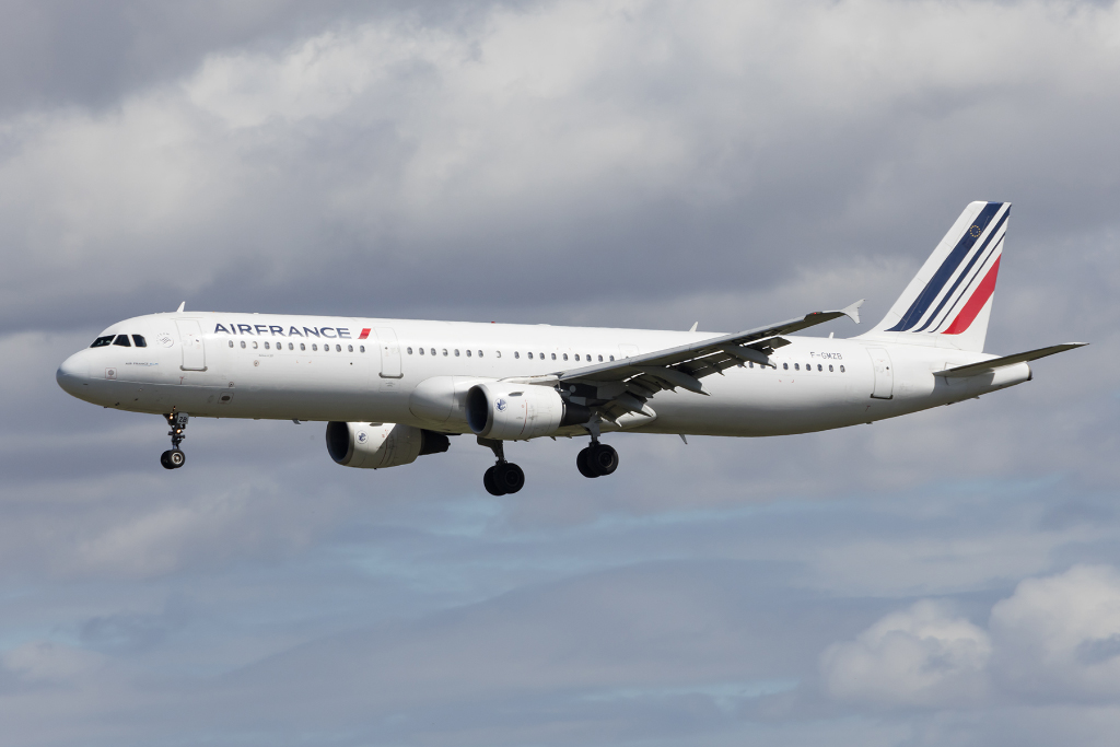 Air France, F-GMZB, Airbus, A321-111, 17.09.2015, TLS, Toulouse, France 



