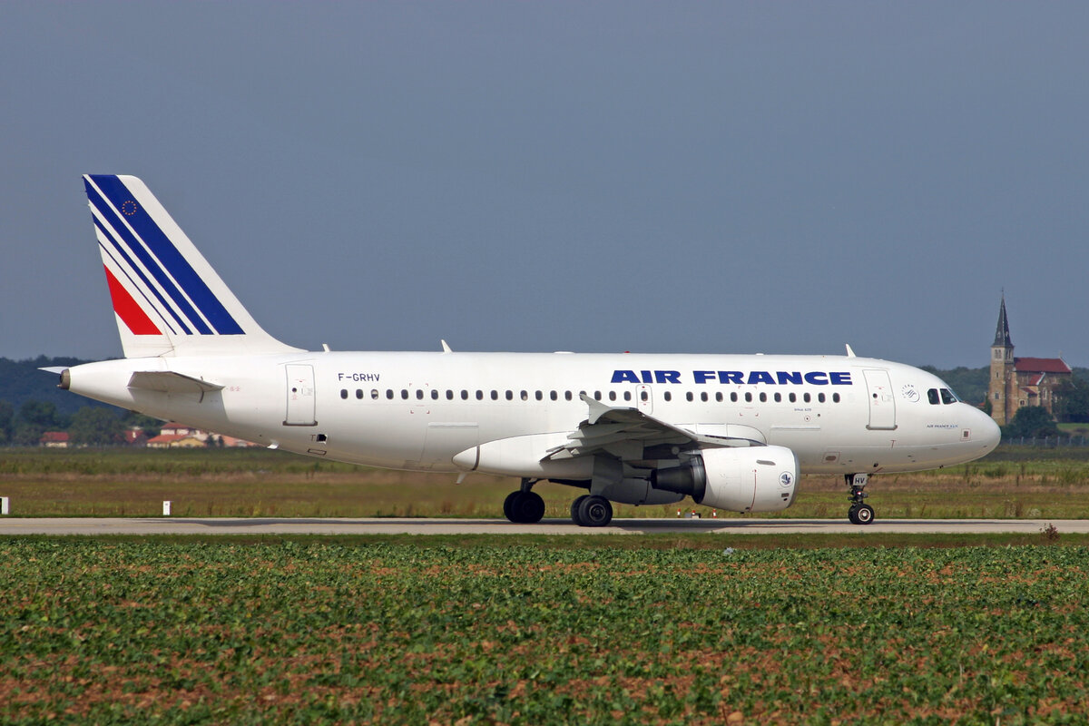 Air France, F-GRHV, Airbus A319-111, msn: 1505, 31.August 2007, LYS Lyon-Saint-Exupéry, France.