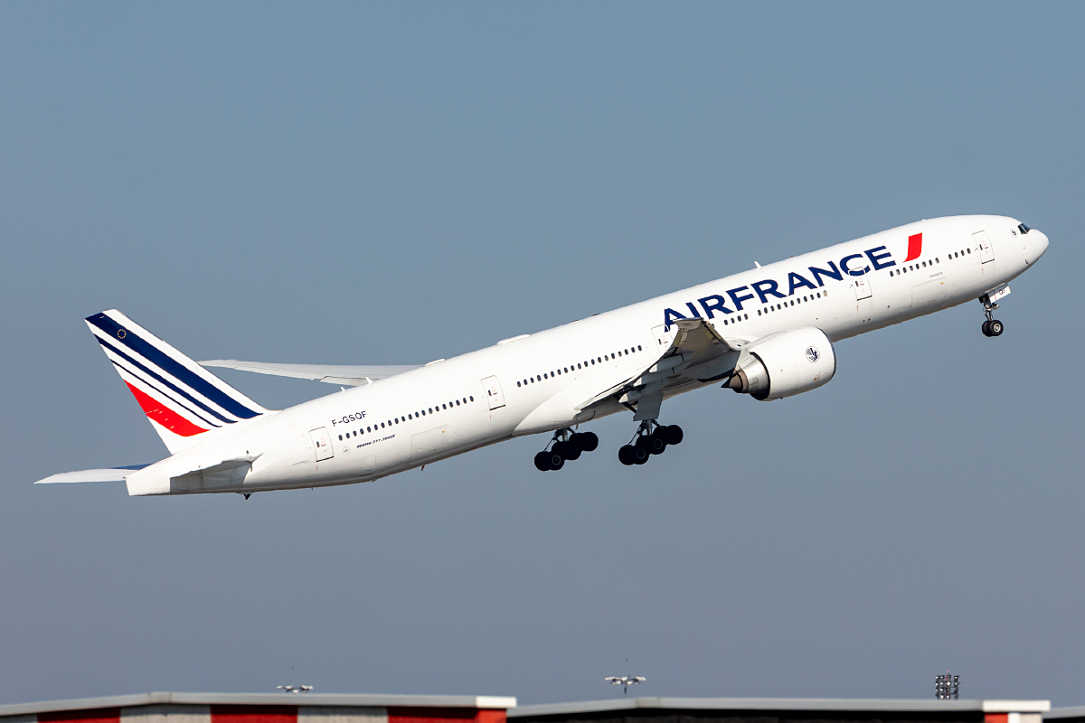 Air France, F-GSQF, Boeing, B777-328ER, 09.10.2021, CDG, Paris, France