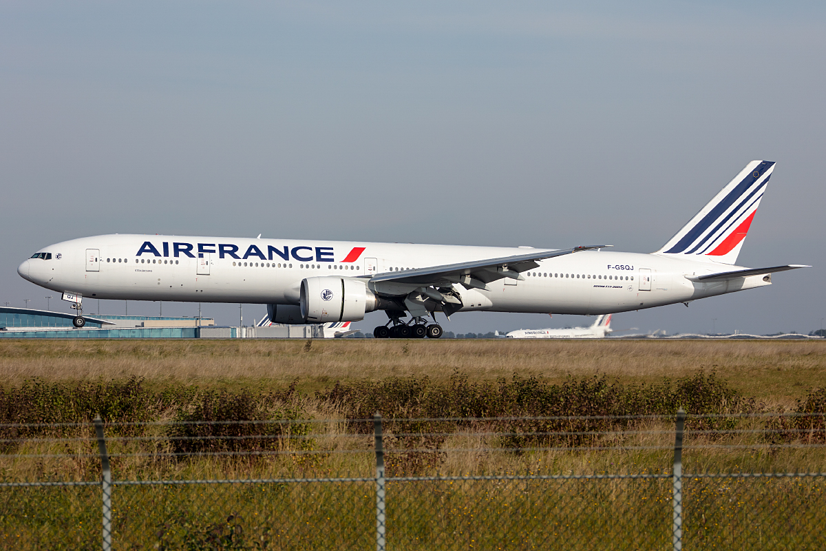 Air France, F-GSQJ, Boeing, B777-228ER, 10.10.2021, CDG, Paris, France