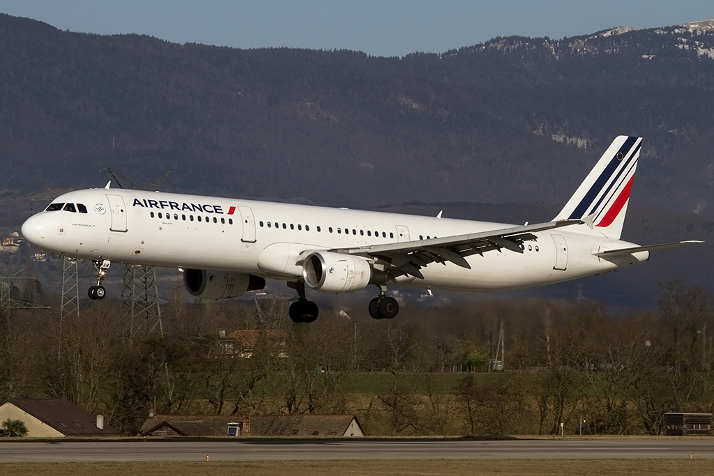 Air France, F-GTAM, Airbus, A321-211, 13.01.2015, GVA, Geneve, Switzerland 



