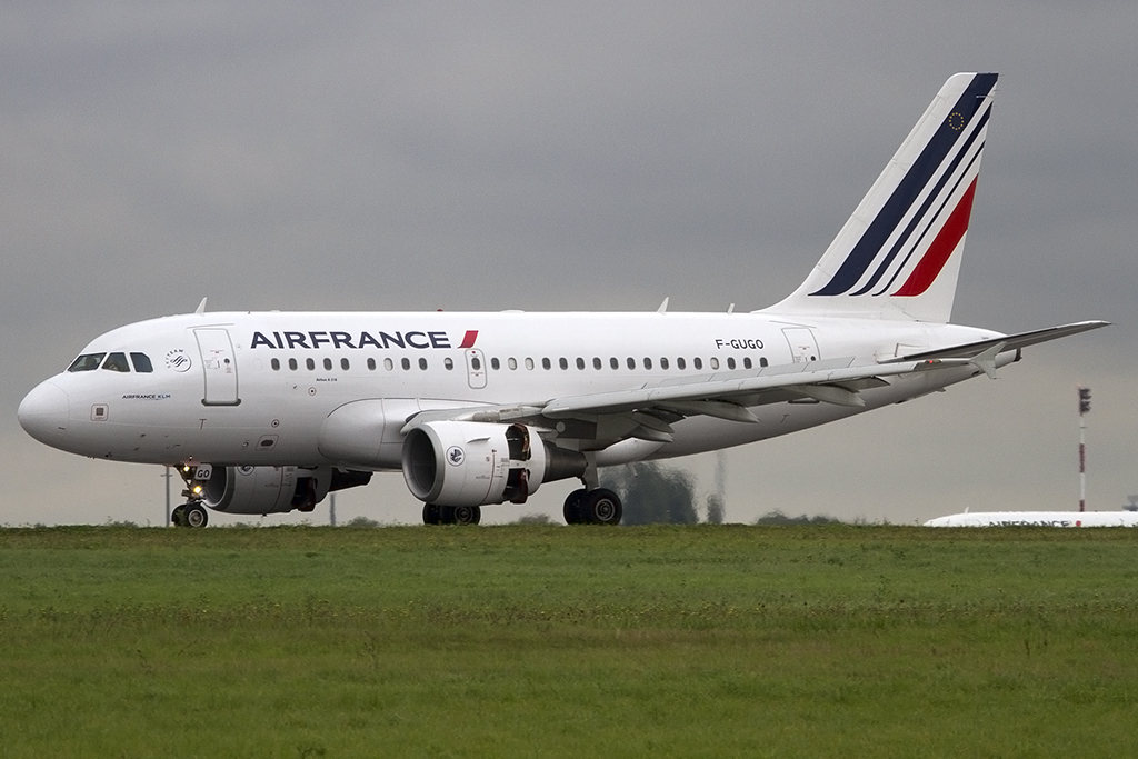 Air France, F-GUGO, Airbus, A318-111, 20.10.2013, CDG, Paris, France



