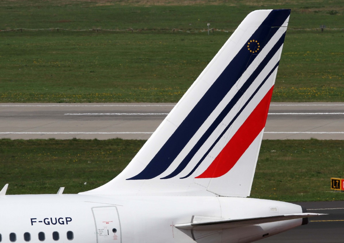 Air France, F-GUGP, Airbus, A 318-100 (Seitenleitwerk/Tail ~ neue AF-Lkrg.), 02.04.2014, DUS-EDDL, Dsseldorf, Germany 