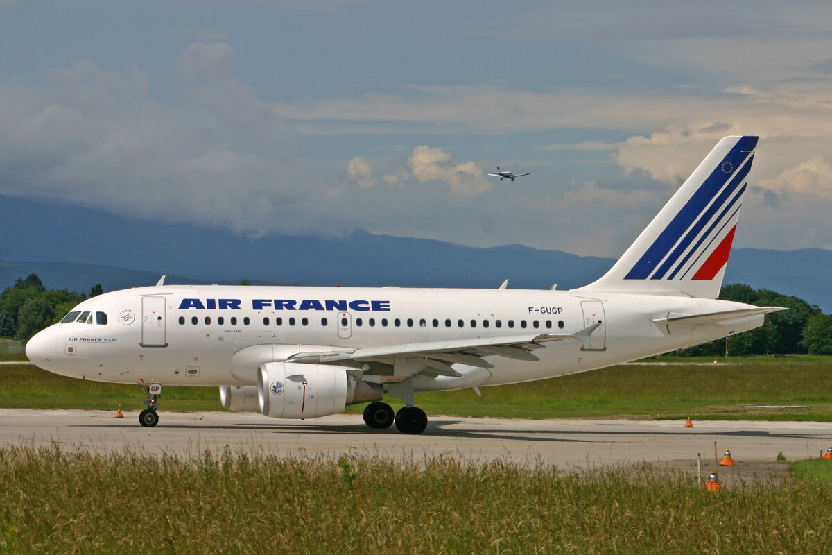 Air France, F-GUGP, Airbus A318-111, msn: 2967,11.Juni 2008, GVA Genève, Switzerland.