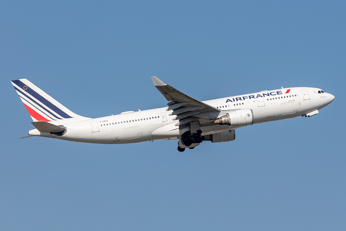 Air France, F-GZCA, Airbus, A330-203, 09.10.2021, CDG, Paris, France