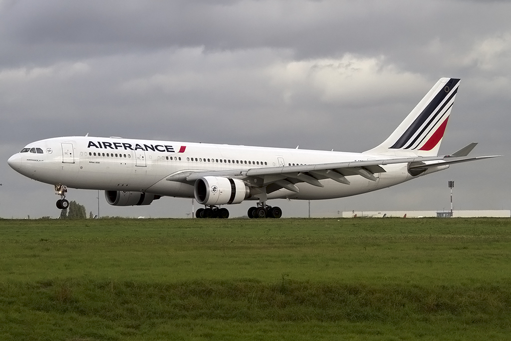 Air France, F-GZCN, Airbus, A330-203, 23.10.2013, CDG, Paris, France 






