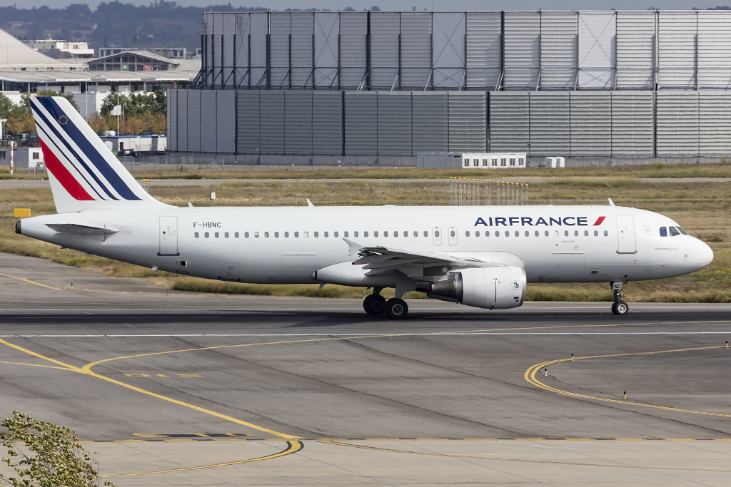 Air France, F-HBNC, Airbus, A320-214, 29.09.2015, TLS, Toulouse, France 



