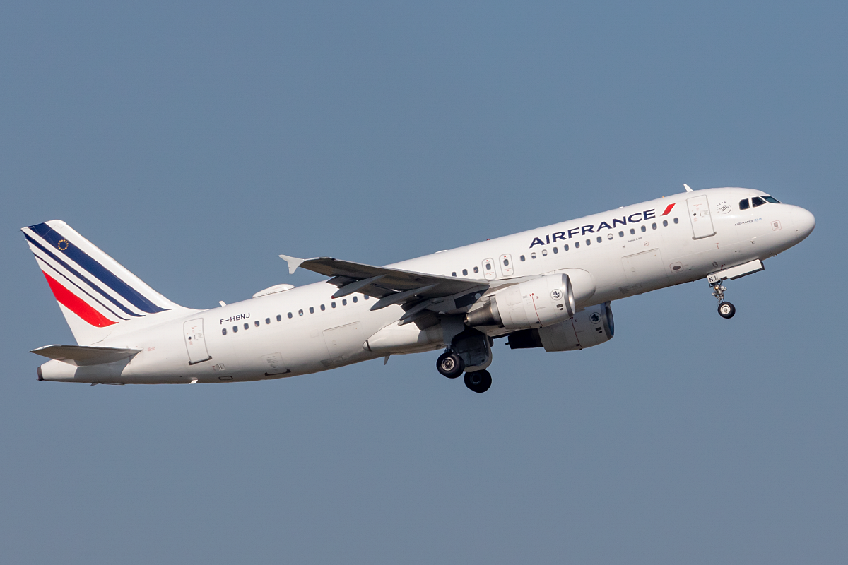 Air France, F-HBNJ, Airbus, A320-214, 09.10.2021, CDG, Paris, France
