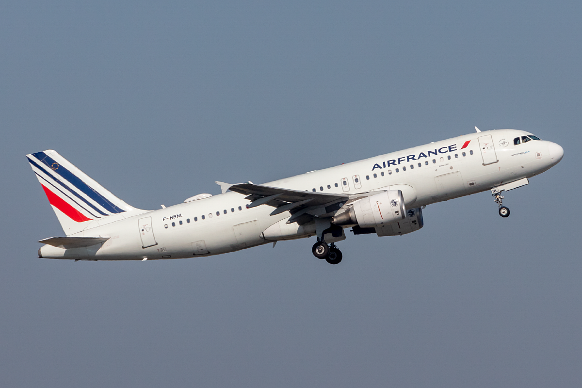 Air France, F-HBNL, Airbus, A320-214, 09.10.2021, CDG, Paris, France