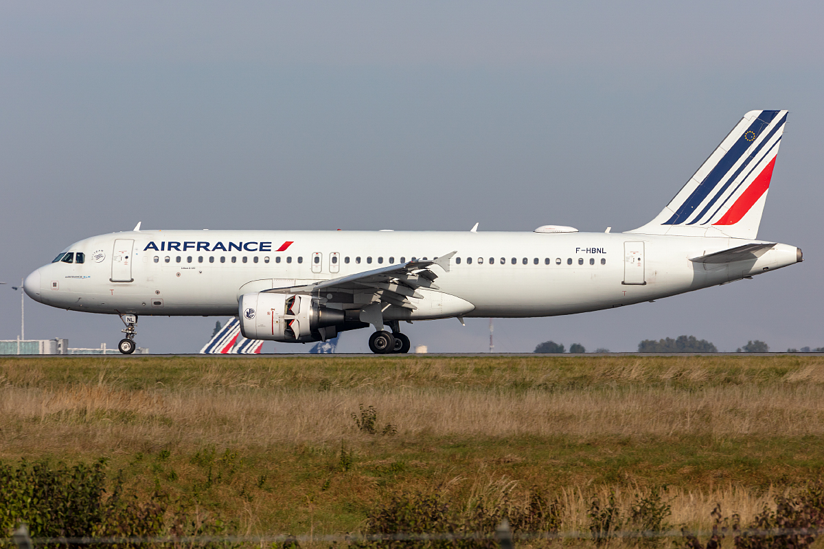 Air France, F-HBNL, Airbus, A320-214, 10.10.2021, CDG, Paris, France