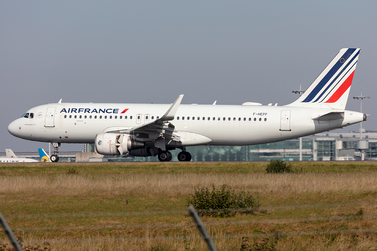 Air France, F-HEPF, Airbus, A320-214, 10.10.2021, CDG, Paris, France