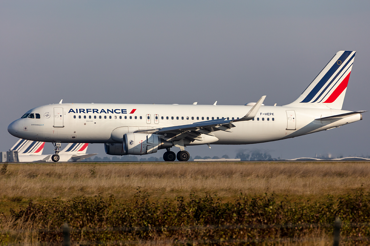 Air France, F-HEPK, Airbus, A320-214, 10.10.2021, CDG, Paris, France
