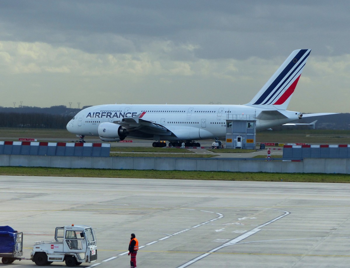 AIR France, F-HPJH, Airbus A 380, Paris (CDG), 2.3.2016