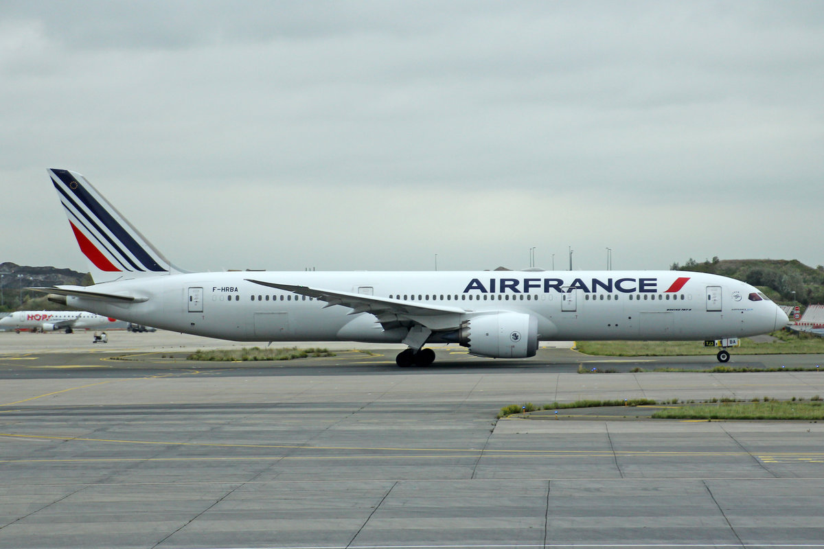 Air France, F-HRBA, Boeing 787-9, msn: 38769/500, 05.Oktober 2017, CDG Paris Charles de Gaulle, France.