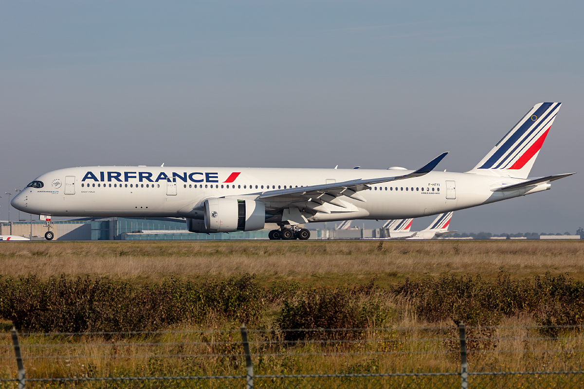 Air France, F-HTYI, Airbus, A350-941, 10.10.2021, CDG, Paris, France