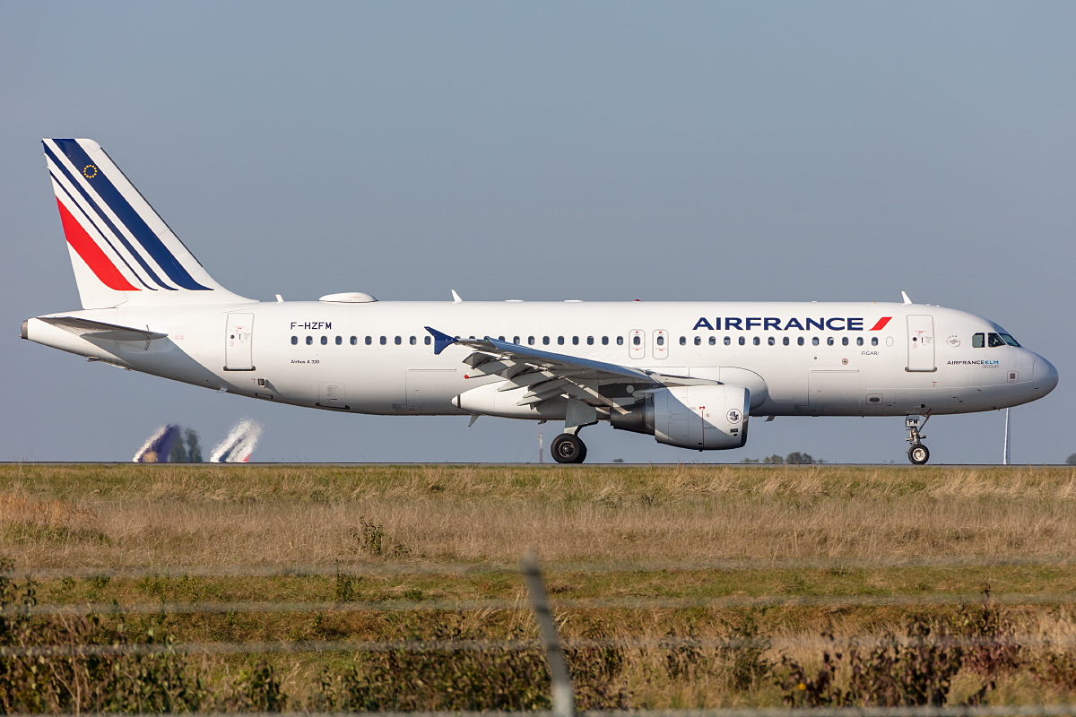 Air France, F-HZFM, Airbus, A320-214, 09.10.2021, CDG, Paris, France