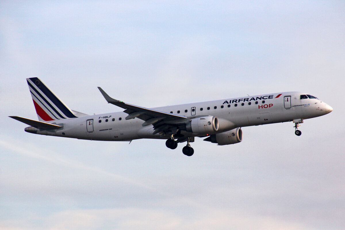 Air France (HOP), F-HBLP, Embraer EMB-190STD, msn: 1900771, 02.Januar 2022, ZRH Zürich, Switzerland.