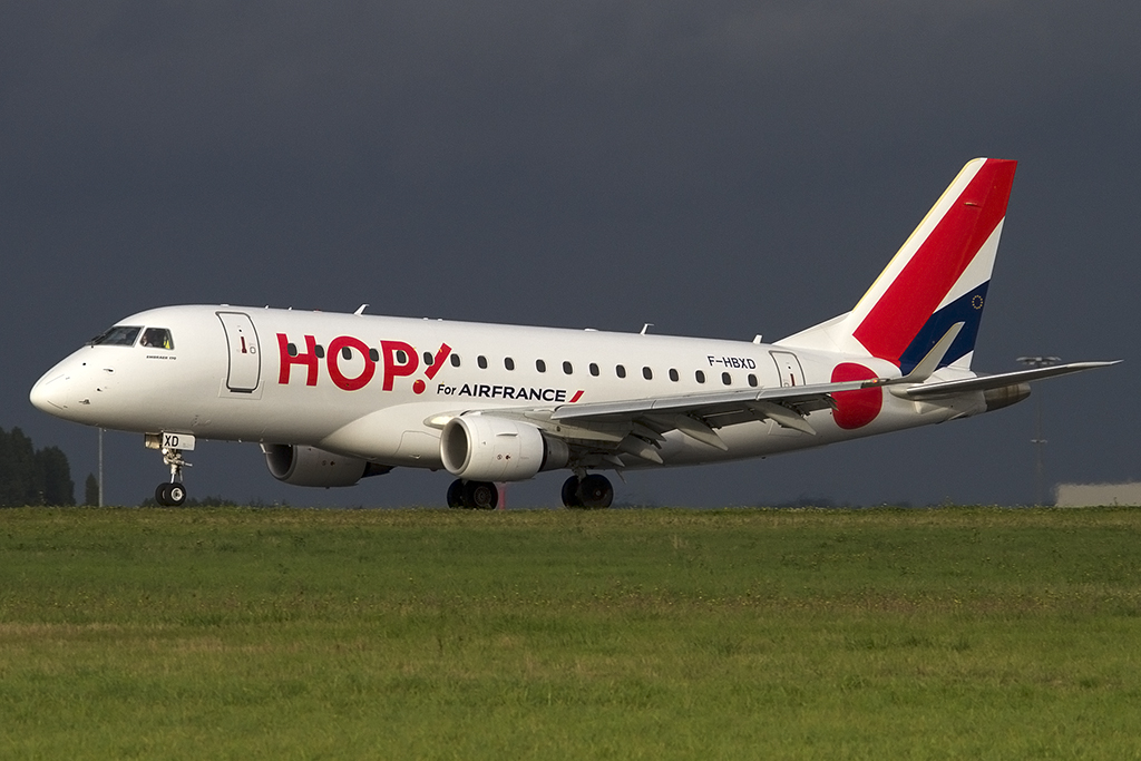 Air France - hop, F-HBXD, Embraer, ERJ-170, 20.10.2013, CDG, Paris, France 




