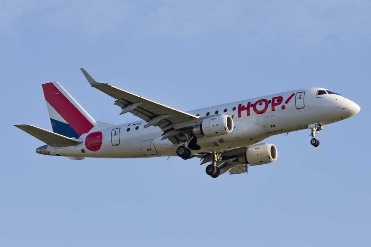 Air France - HOP!, F-HBXI, Embraer, ERJ-170, 08.05.2016, CDG, Paris, France 



