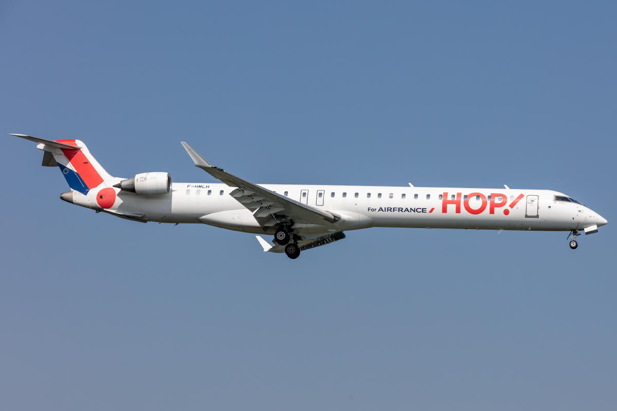 Air France - HOP!, F-HMLH, Bombardier, CRJ-1000, 26.03.2022, RNS, Rennes, France