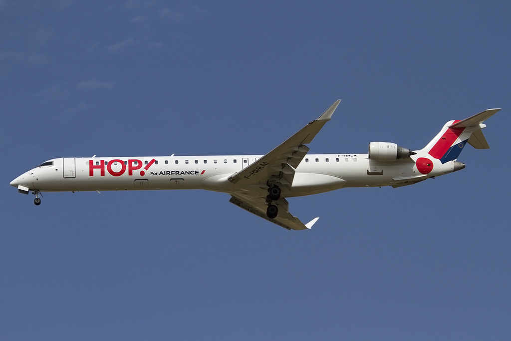 Air France - Hop, F-HMLM, Bombardier, CRJ-1000, 19.07.2015, BSL, Basel, Switzerland 




