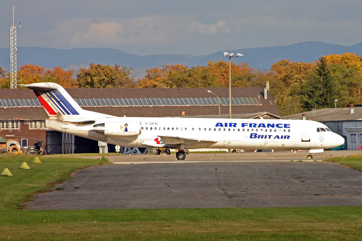 Air France (Operated by Brit Air), F-GPXI, Fokker 100, msn: 11503, 19.Oktober 2007, BSL Basel-Mühlhausen, Switzerland.