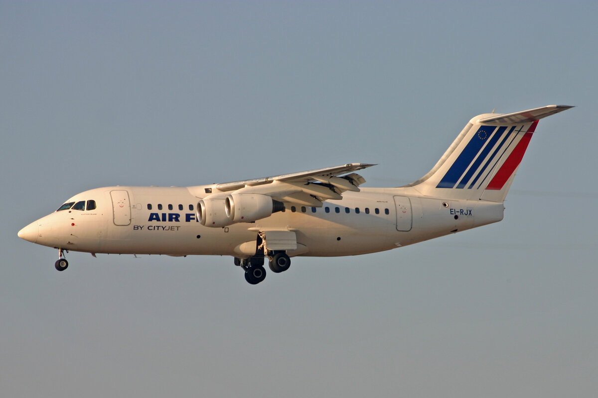 Air France (Operated by City Jet), EI-RJX, BAe Avro RJ-85, msn: 2372, 18.Februar 2008, ZRH Zürich, Switzerland.