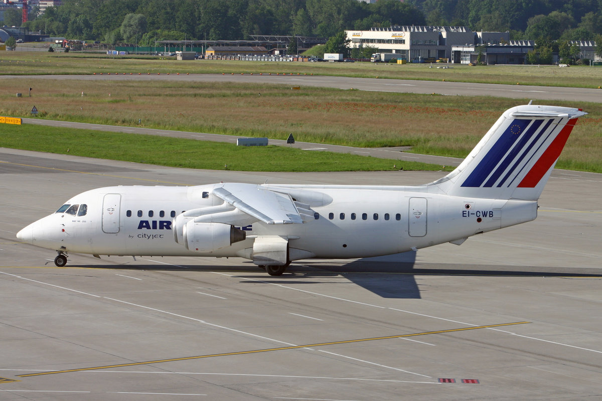 Air France (Operated by CityJet), EI-CWB, BAe 146-200, msn: E2051, 10.Juni 2006, ZRH Zürich, Switzerland.