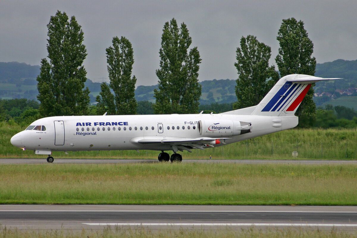 Air France (Operated by Régional), F-GLIT, Fokker 70, msn: 11541, 07.Juni 2008, BSL Basel - Mühlhausen, Switzerland.