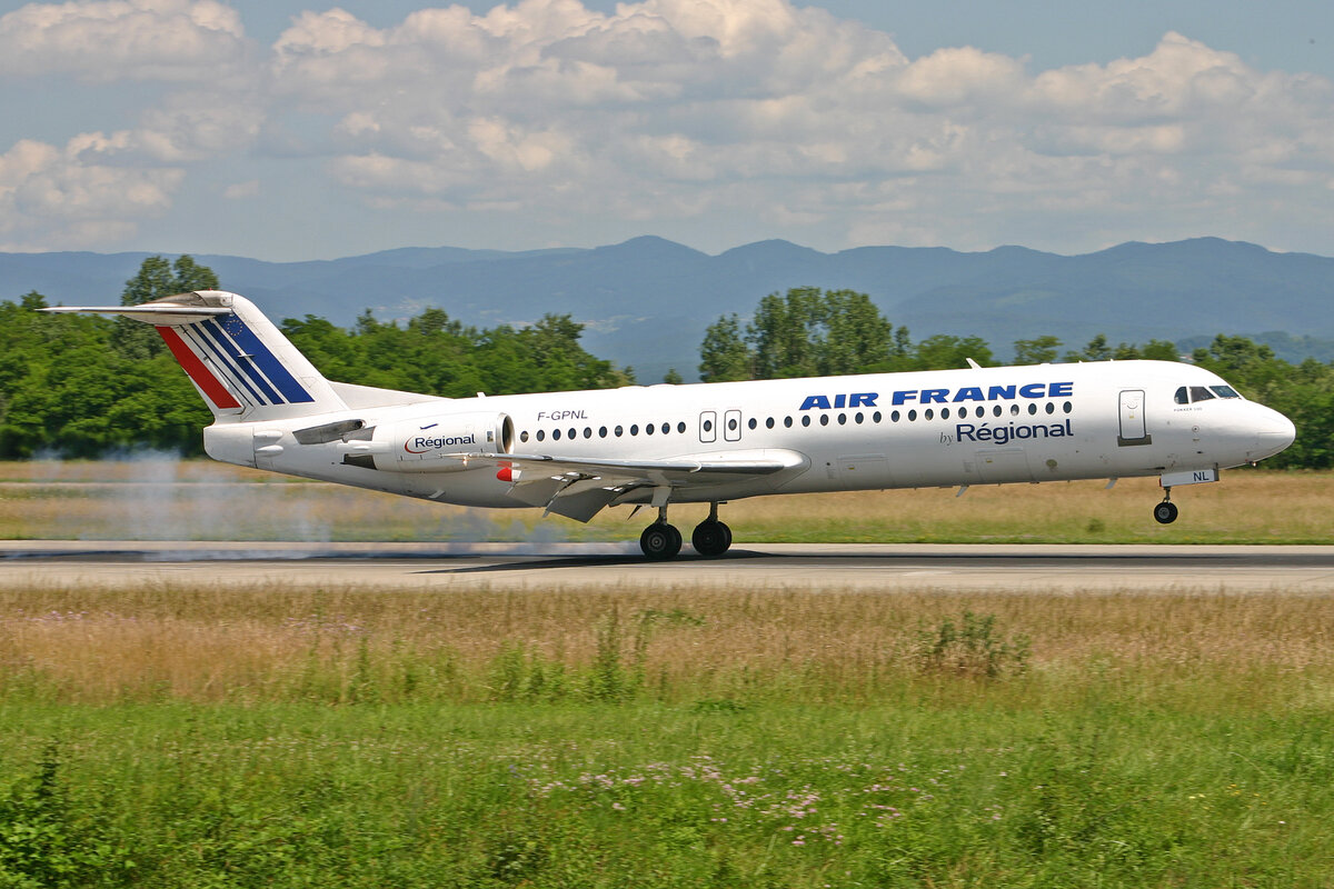 Air France (Operated by Régional), F-GPNL, Fokker 100, msn: 11325, 21.Juni 2008, BSL Basel - Mühlhausen, Switzerland.
