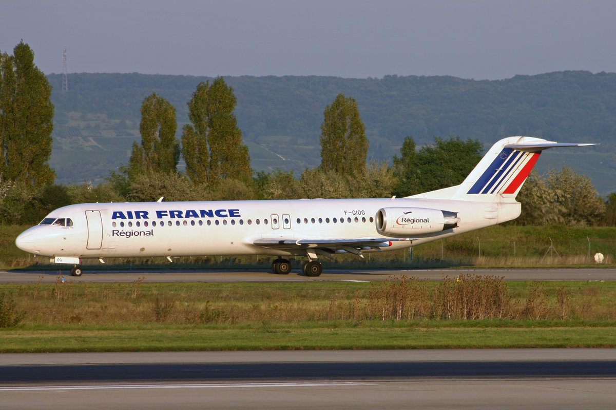 Air France (Oprated by Régional), F-GIOG, Fokker 100, msn: 11364, 21.September 2005, BSL Basel-Mülhausen, Switzerland.