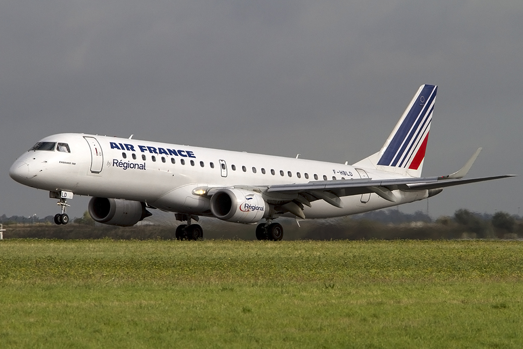 Air France - Regional, F-HBLD, Embraer, ERJ-190LR, 23.10.2013, CDG, Paris, France 



