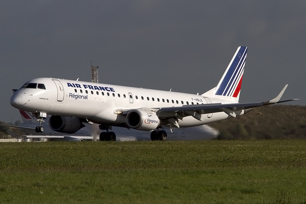 Air France - Regional, F-HBLE, Embraer, ERJ-190LR, 23.10.2013, CDG, Paris, France 




