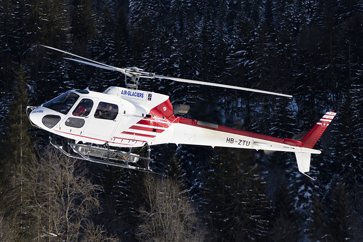 Air Glaciers, HB-ZTU, Eurocopter, AS-350B-3 Ecureuil, 22.01.2017, Chateau d´Oex, Switzerland 


