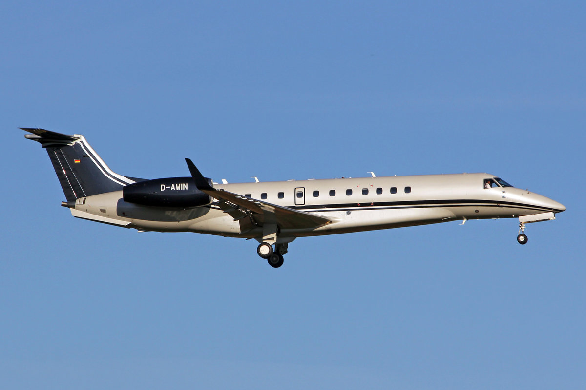 Air Hamburg, D-AWIN, Embraer Legacy 650, msn: 14501231, 14.November 2020, ZRH Zürich, Switzerland.