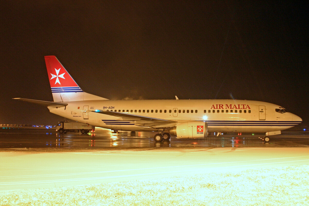 Air Malta, 9H-ADH, Boeing 737-33A, msn: 27459/3007, 26.Dezember 2007, ZRH Zürich, Switzerland.