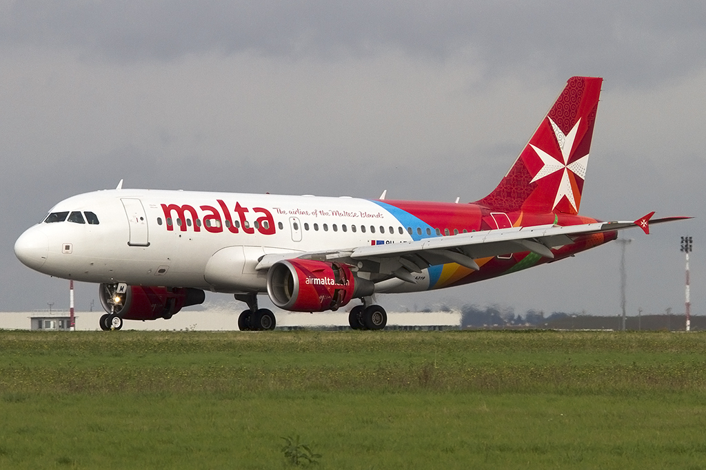 Air Malta, 9H-AEM, Airbus, A319-111, 20.10.2013, CDG, Paris, France 




