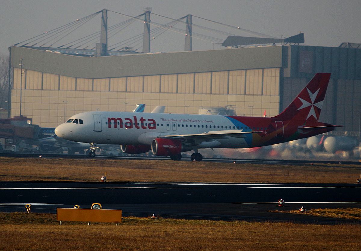 Air Malta, Airbus A 320-214, 9H-AEN, TXL, 22.01.2017