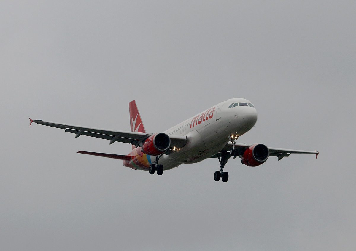Air Malta, Airbus A 320-214, 9H-AEN, TXL, 04.06.2017