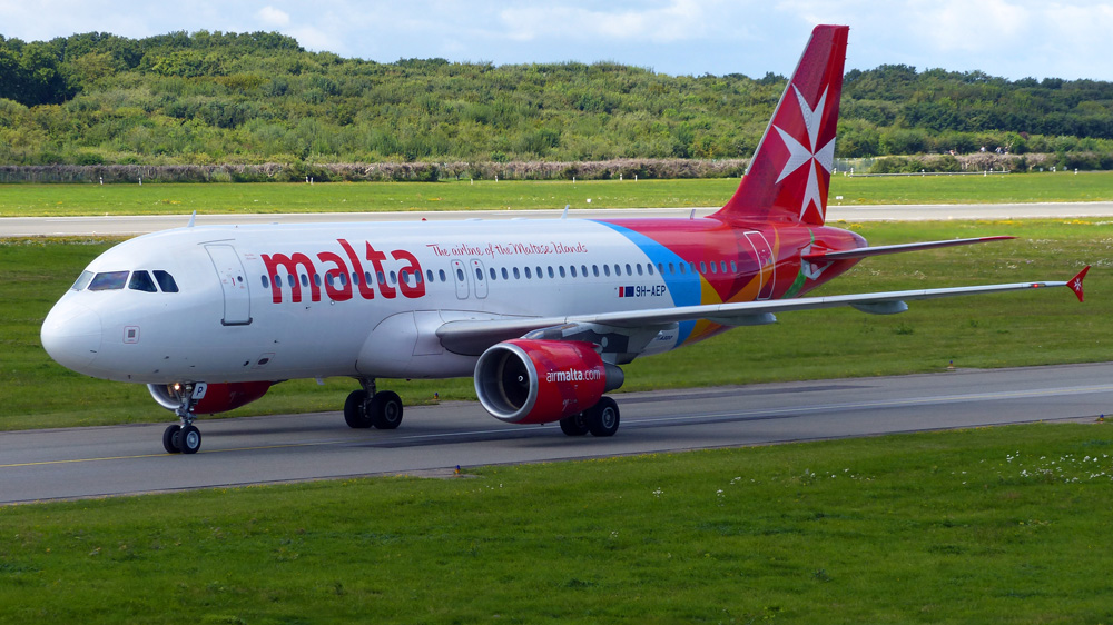 Air Malta Airbus A320-214 9H-AEP. HAM 06.09.2015