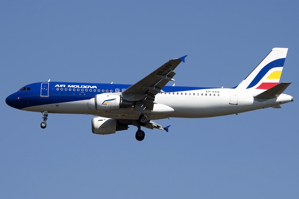 Air Moldova, ER-AXV, Airbus, A320-211, 06.04.2015, MXP, Mailand-Malpensa, Italy




