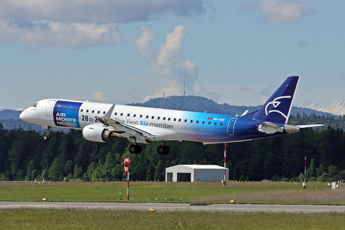 Air Montenegro, 4O-AOE, Embraer ERJ-195LR, msn: 19000184,  The Next EU Member 28 by 28 , 17.Mai 2026, ZRH Z�rich, Switzerland.
