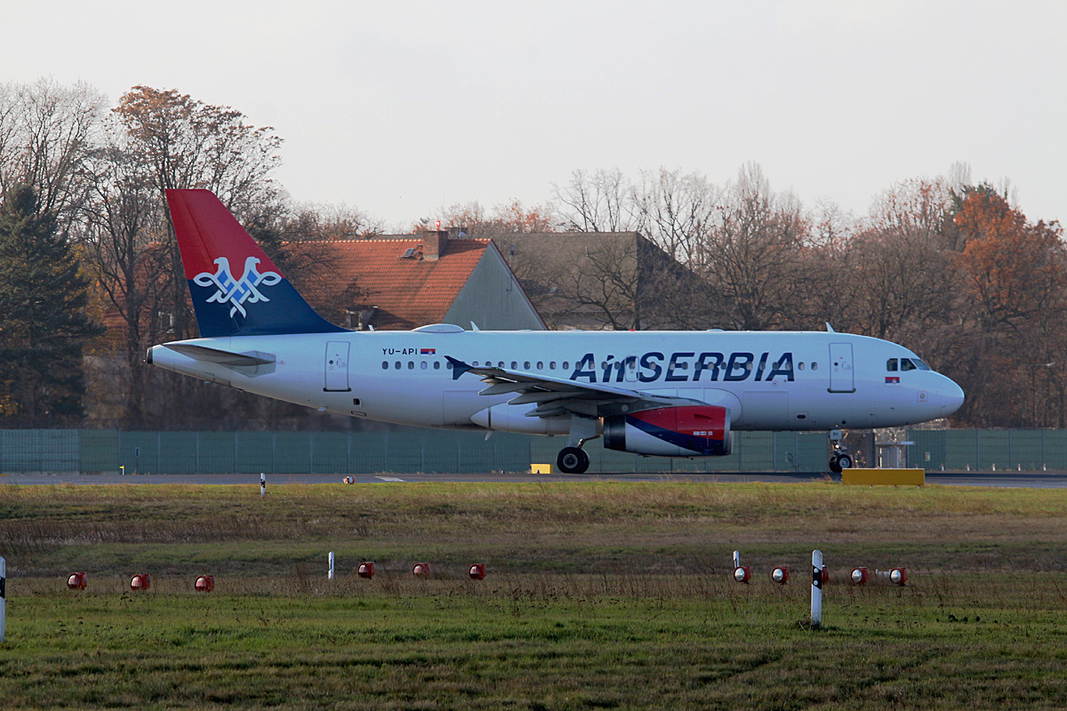 Air Serbia, Airbus A 319-132, YU-API, TXL, 27.1.2016